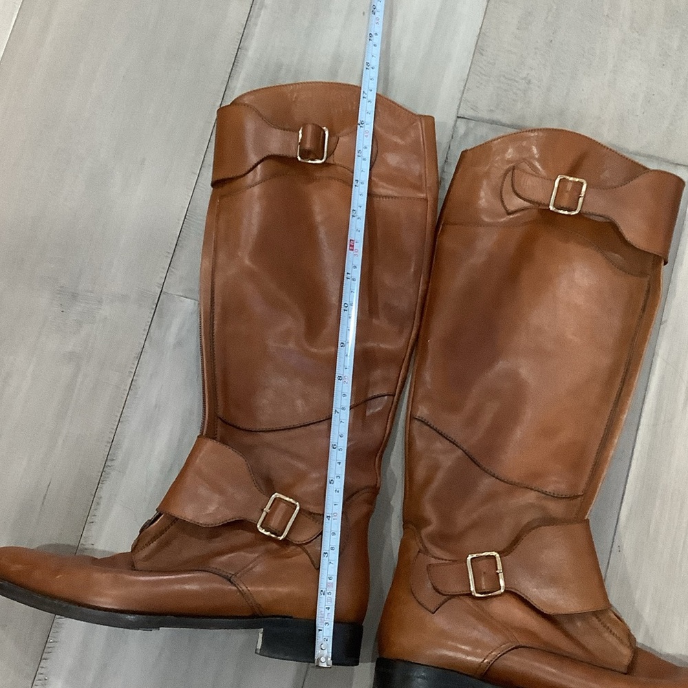 Elegant Tan Leather Riding Boots - Picture 8 of 8